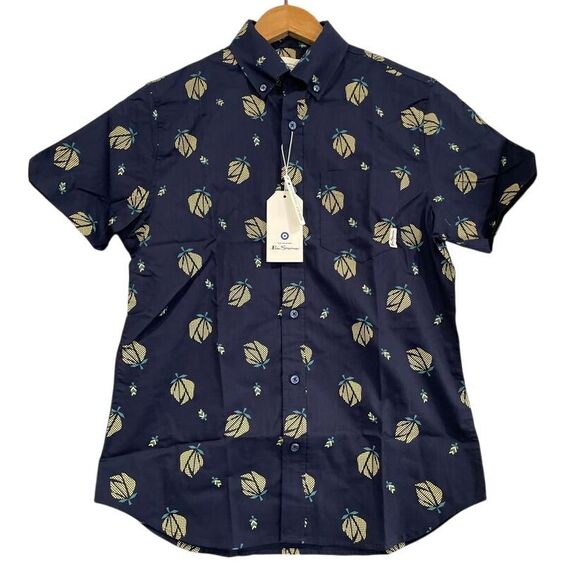 Ben Sherman Maritime Blue Floral Print Short Sleeve Button‎ Down Shirt Size S - Picture 1 of 7